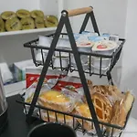 Dominique * Μπάρι